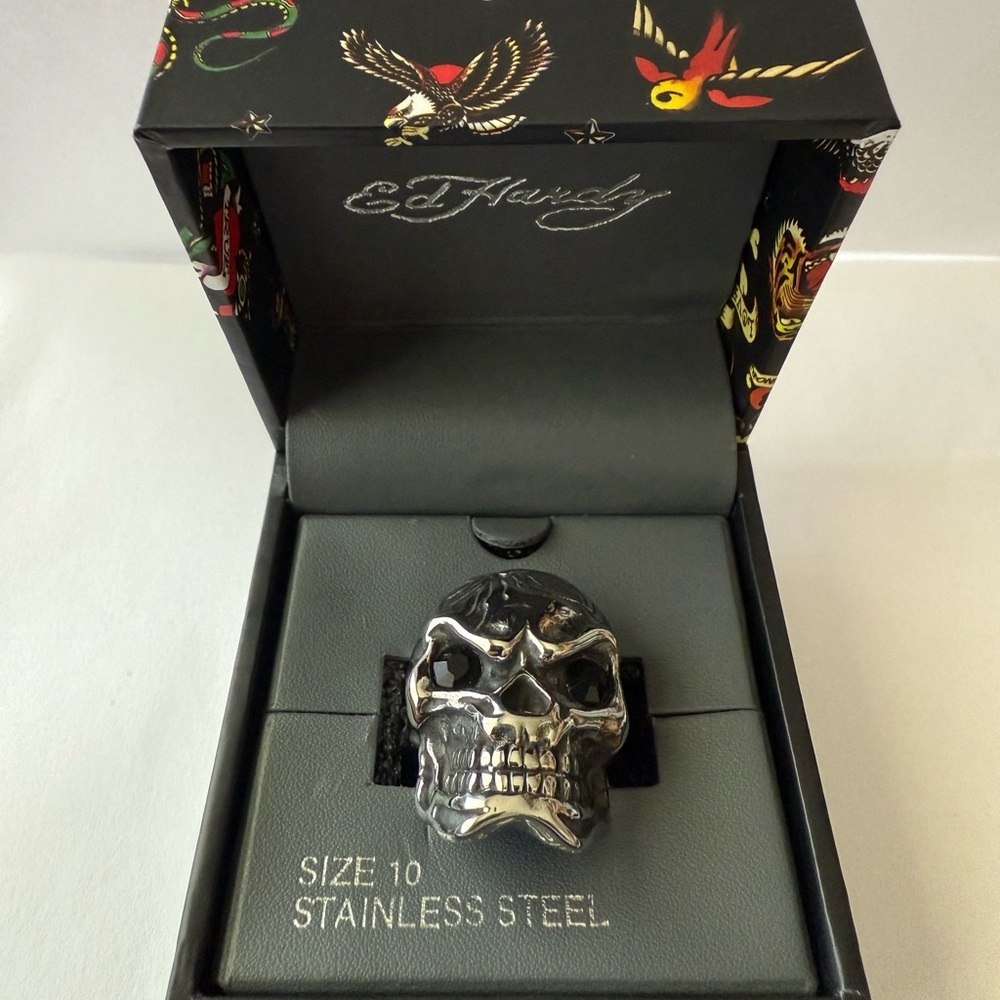 Ed Hardy skull ring